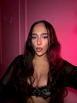 Snapshot of CardiSweetBaby chatting on 12-16-25, 06:35 CardiSweetBaby online show from 12-16-25, 06:35