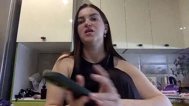 Karolina llove online show from 09-23-25, 06:22