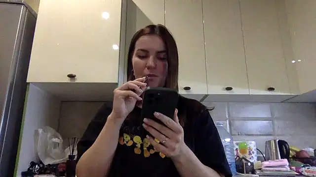 Karolina llove online show from 09-28-25, 08:25