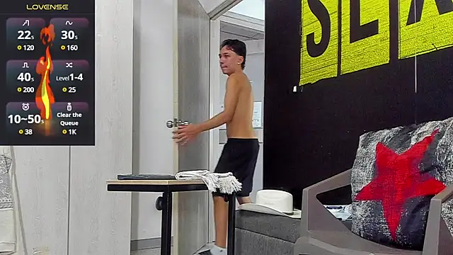 Snapshot of Rhaegal_hot chatting on 02-22-25, 02:41 Rhaegal hot online show from 02-22-25, 02:41