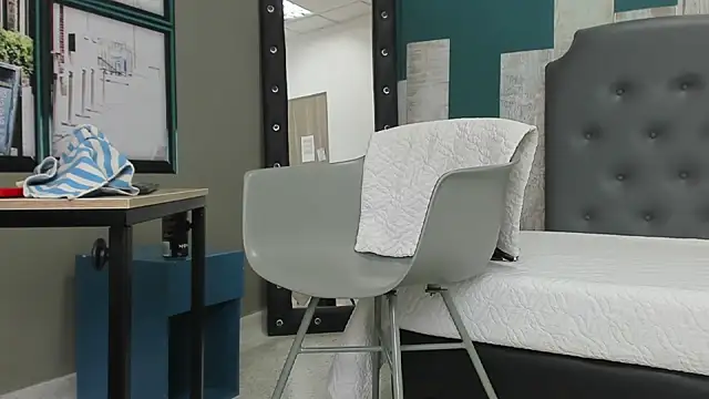 Snapshot of Rhaegal_hot chatting on 03-21-25, 07:24 Rhaegal hot online show from 03-21-25, 07:24