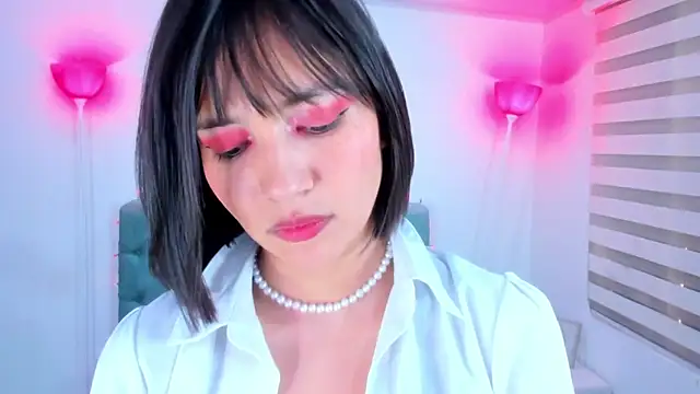 lina bedoya  online show from 01-13-25, 02:53