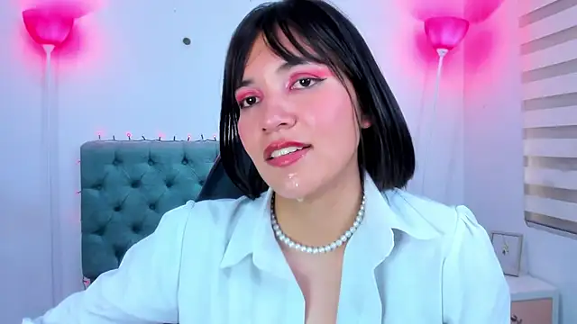 lina bedoya  online show from 01-13-25, 05:55