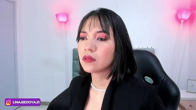 lina bedoya  online show from 02-04-25, 11:38