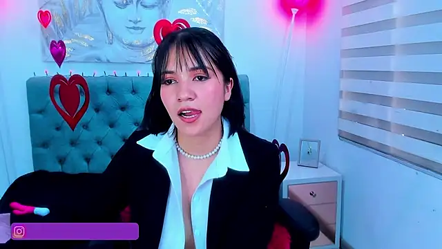 lina bedoya  online show from 02-13-25, 11:39