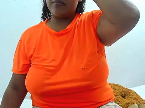 Kika teem online show from 12-19-25, 01:56