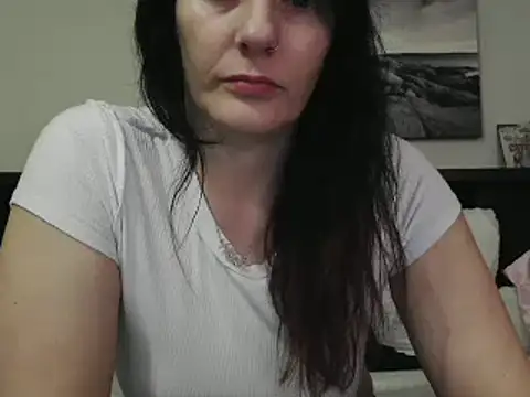 Snapshot of CrystalLakeXO chatting on 01-25-25, 10:08 CrystalLakeXO online show from 01-25-25, 10:08