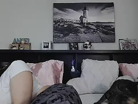 Snapshot of CrystalLakeXO chatting on 01-26-25, 07:42 CrystalLakeXO online show from 01-26-25, 07:42