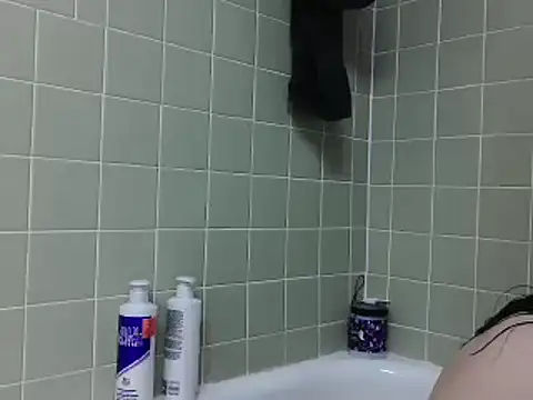 Snapshot of CrystalLakeXO chatting on 03-12-25, 07:57 CrystalLakeXO online show from 03-12-25, 07:57