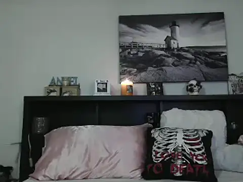 Snapshot of CrystalLakeXO chatting on 03-13-25, 04:49 CrystalLakeXO online show from 03-13-25, 04:49