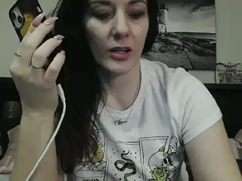 Snapshot of CrystalLakeXO chatting on 03-13-25, 08:37 CrystalLakeXO online show from 03-13-25, 08:37