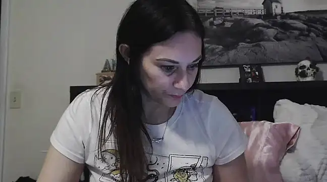 Snapshot of CrystalLakeXO chatting on 03-18-25, 08:25 CrystalLakeXO online show from 03-18-25, 08:25