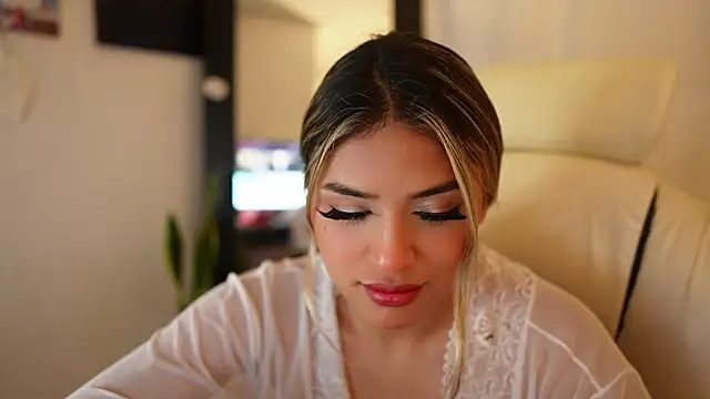 SaraParisi online show from 01-22-25, 12:06