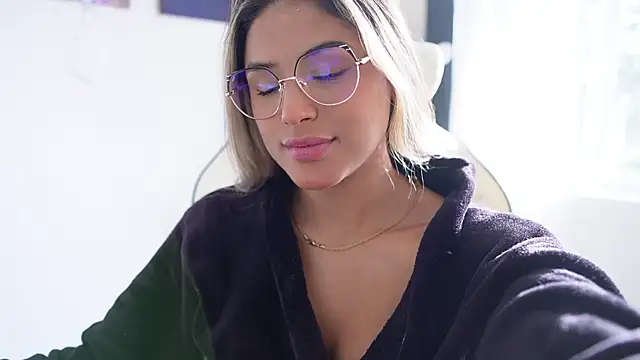 SaraParisi online show from 01-23-25, 09:50