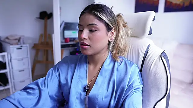 SaraParisi online show from 02-21-25, 09:54