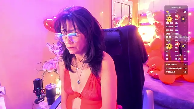Snapshot of Ahytanna chatting on 02-15-25, 07:49 Ahytanna online show from 02-15-25, 07:49