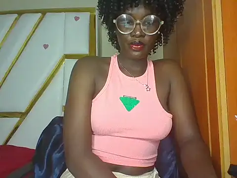 cutesmiling online show from 03-10-25, 05:11