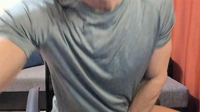 HotHunkTrainer online show from 12-01-25, 09:14