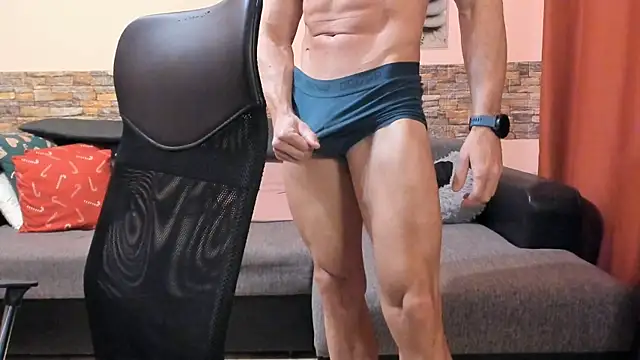 HotHunkTrainer online show from 03-27-26, 09:21