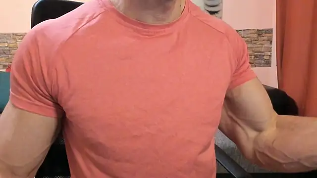 HotHunkTrainer online show from 04-18-26, 08:40