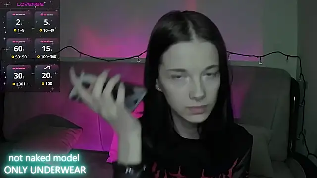 Snapshot of Miya_Dream_UKR chatting on 12-22-24, 12:07 Miya Dream UKR online show from 12-22-24, 12:07