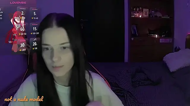 Snapshot of Miya_Dream_UKR chatting on 11-23-25, 01:27 Miya Dream UKR online show from 11-23-25, 01:27