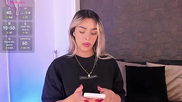 Snapshot of Addison_baker chatting on 01-29-25, 08:14 Addison baker online show from 01-29-25, 08:14