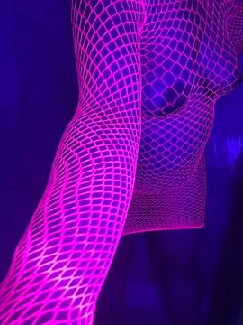 Snapshot of fatpus1169 chatting on 10-06-25, 12:24 fatpus1169 online show from 10-06-25, 12:24