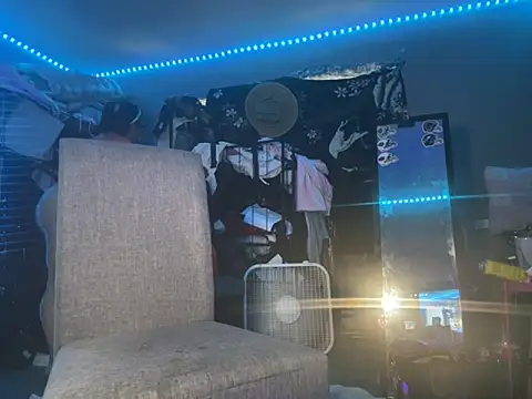 Snapshot of fatpus1169 chatting on 10-10-25, 09:58 fatpus1169 online show from 10-10-25, 09:58