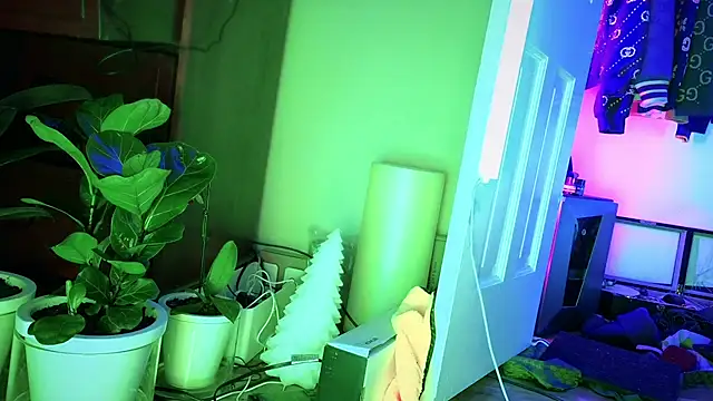 YouLikeBigDick9 online show from 12-12-24, 07:19