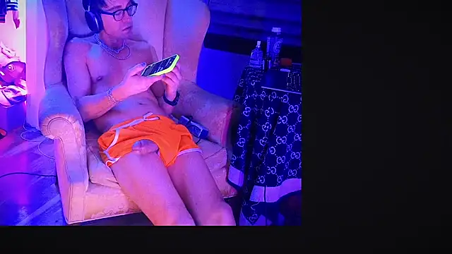 YouLikeBigDick9 online show from 02-17-25, 08:30