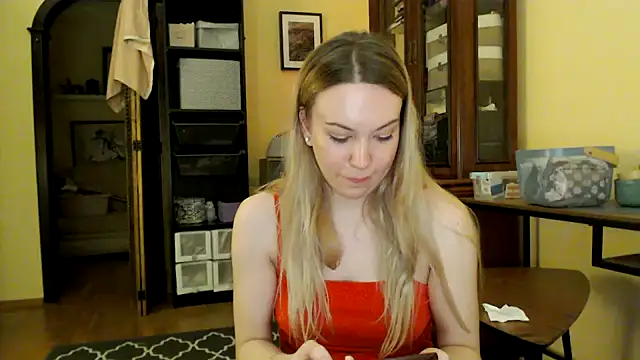 Scarlettford online show from 01-18-25, 07:37