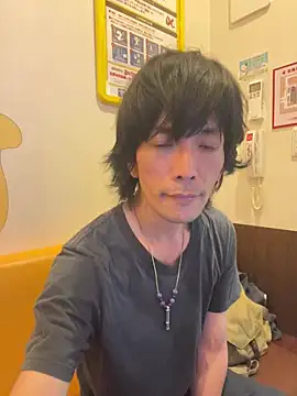 Katakuriko-Denpun online show from 05-19-26, 10:21
