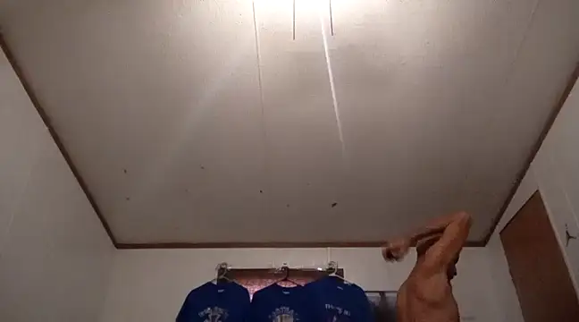 Xoc8  online show from 01-04-25, 07:34