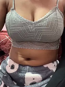 Snapshot of lallela chatting on 02-24-25, 09:41 lallela online show from 02-24-25, 09:41