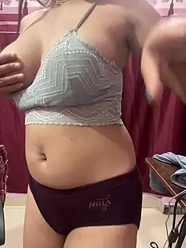 Snapshot of lallela chatting on 03-11-25, 01:16 lallela online show from 03-11-25, 01:16