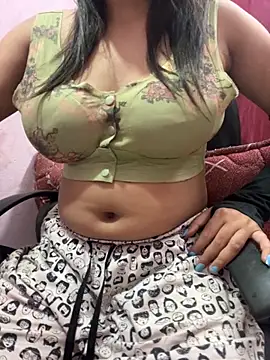 Snapshot of lallela chatting on 10-20-25, 08:31 lallela online show from 10-20-25, 08:31