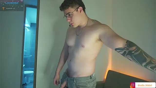Snapshot of odin_blake chatting on 01-23-25, 02:12 odin blake online show from 01-23-25, 02:12