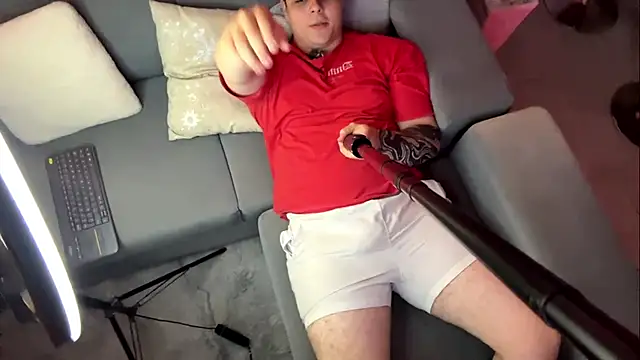 Snapshot of odin_blake chatting on 10-21-25, 02:45 odin blake online show from 10-21-25, 02:45