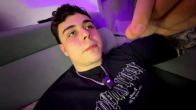 Snapshot of odin_blake chatting on 11-05-25, 02:44 odin blake online show from 11-05-25, 02:44