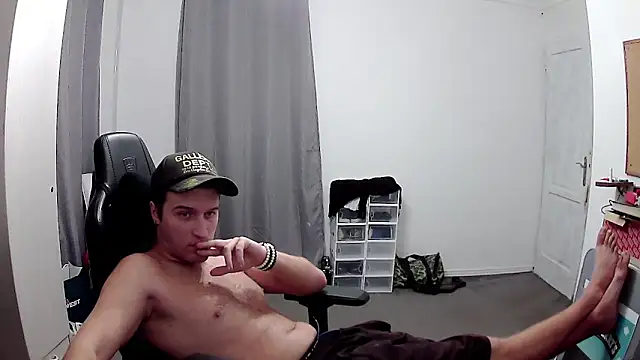 PKrisztian online show from 10-12-25, 06:29