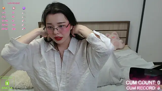 Snapshot of candyy_milika chatting on 07-05-26, 02:35 candyy milika online show from 07-05-26, 02:35