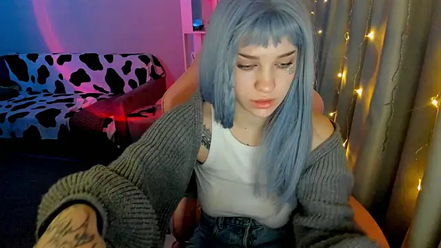 Ledy WWWII online show from 01-18-25, 01:08