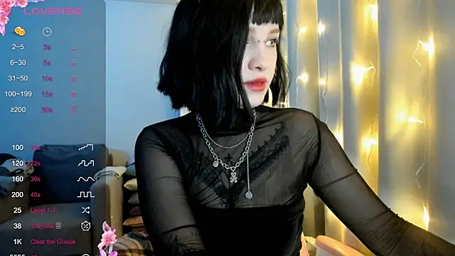 Ledy WWWII online show from 02-06-25, 03:20