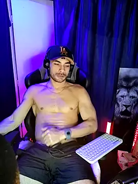 sexyboycolombi4 online show from 03-04-25, 05:21