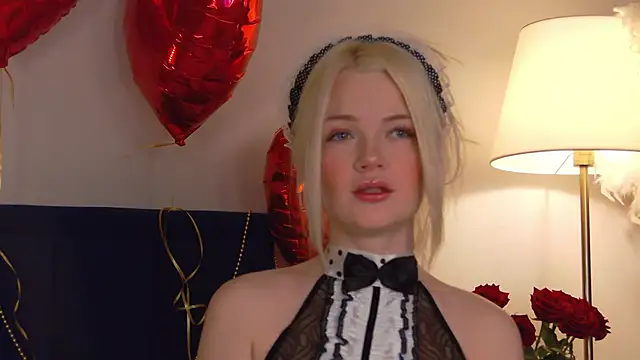 Snapshot of MilaDemies chatting on 01-05-25, 03:32 MilaDemies online show from 01-05-25, 03:32