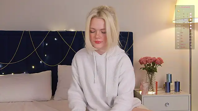 Snapshot of MilaDemies chatting on 01-28-25, 03:25 MilaDemies online show from 01-28-25, 03:25