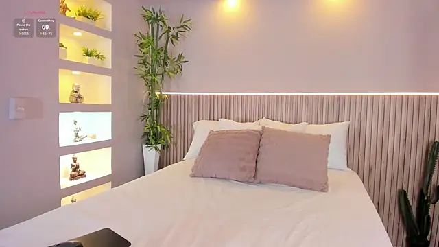 EmmilyCollson online show from 12-20-25, 05:09