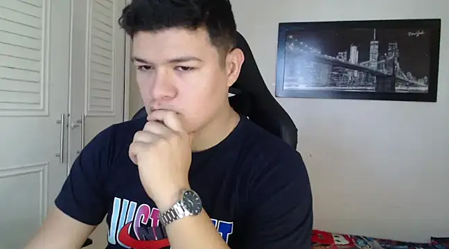 Snapshot of Plug_Control chatting on 12-11-24, 02:11 Plug Control online show from 12-11-24, 02:11