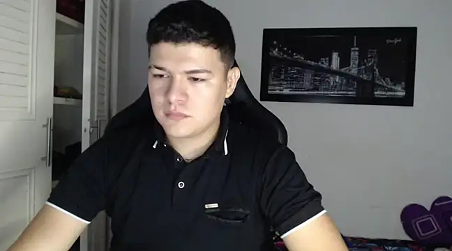 Snapshot of Plug_Control chatting on 12-29-24, 03:11 Plug Control online show from 12-29-24, 03:11